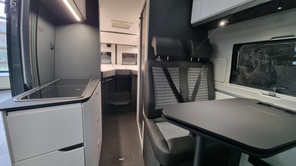 adria-twin-supreme-640-slb-3