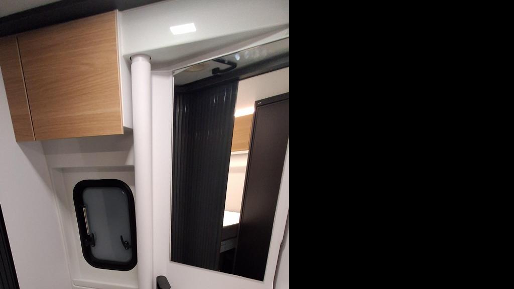 adria-twin-640-sgx-60-year-11