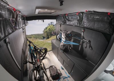Adria Twin Sports SG opbergruimte